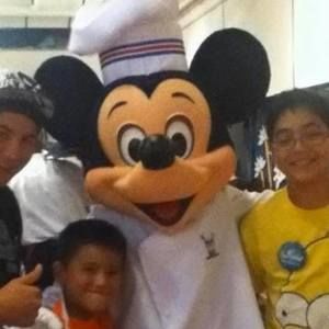 Meet your Posher, Yese